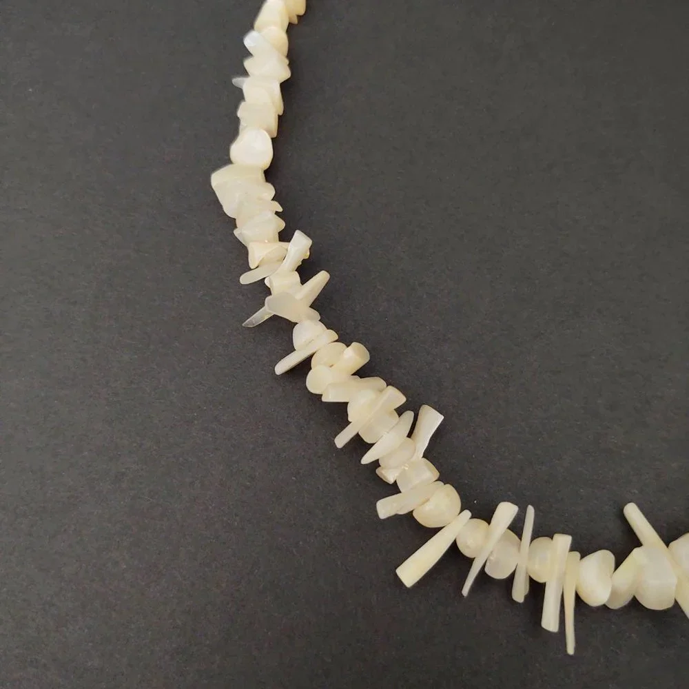 Cream shell & stone necklace